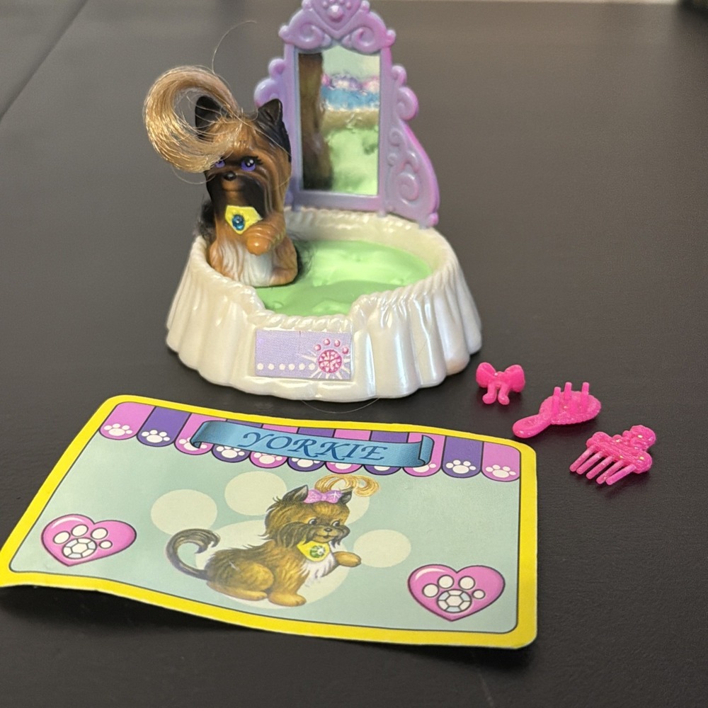 Vintage 1994 Littlest Pet Shop Sparkling Pets Silky Yorkie Pup W/ Styling Salon